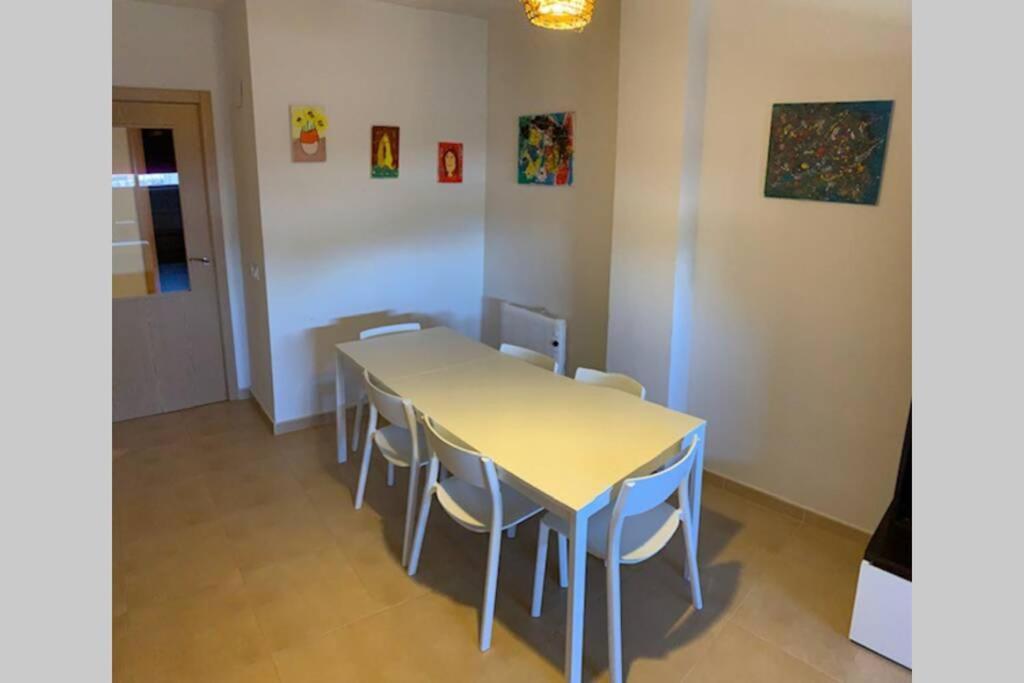 Vivienda Turistica Mi Terraza Leilighet El Casar de Escalona Eksteriør bilde